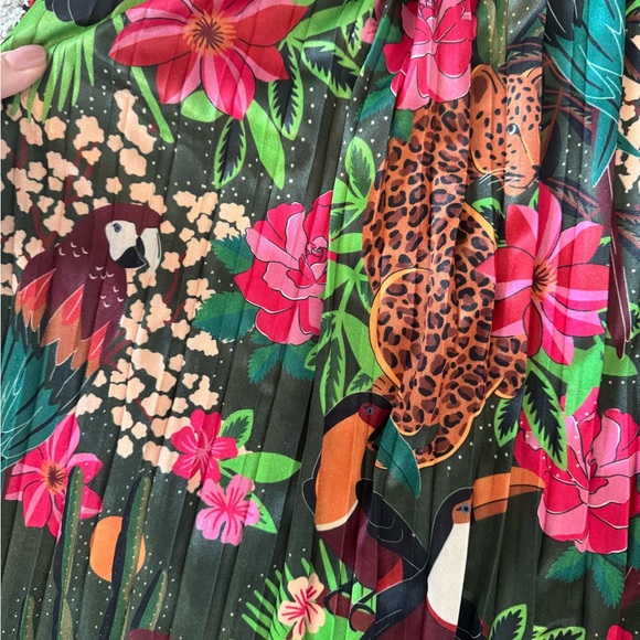 FARM Rio Floral Pleated Satin Midi Skirt - Multicolor Size L - Picture 2 of 12